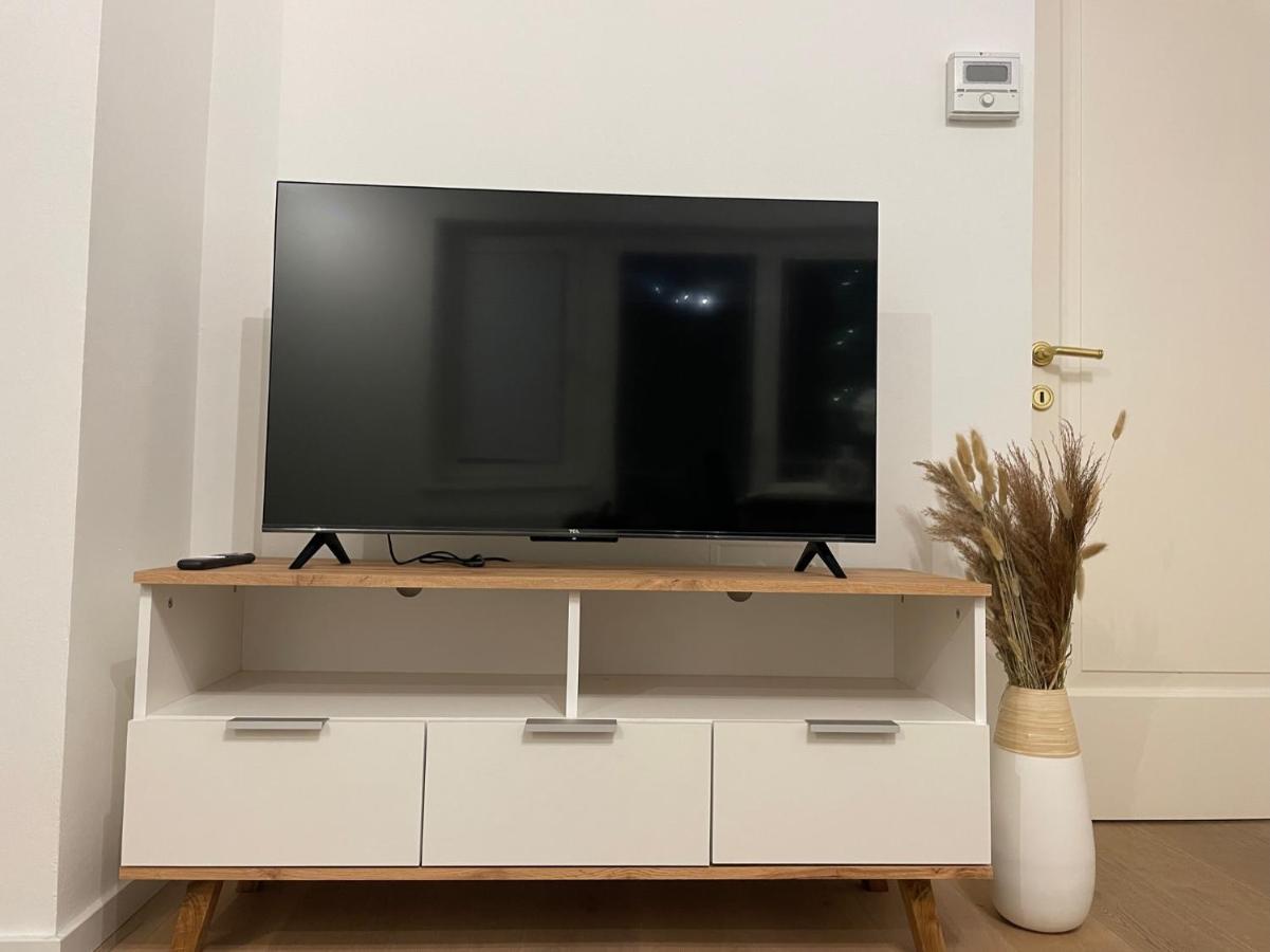 Appartamento 80m2 With Balcony & Free Netflix